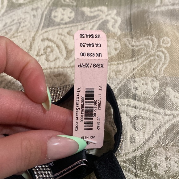 VS Garter - Picture 3 of 5